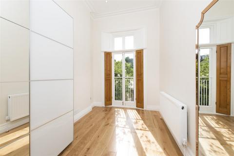 2 bedroom apartment for sale, Buckland Crescent, Belsize Park NW3