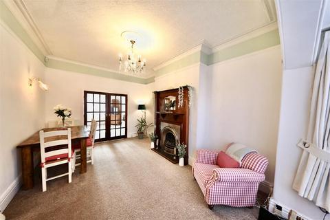 undefined, Victoria Avenue, Princes Avenue, Hull