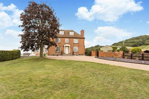 undefined, Larkhay Road, Hucclecote GL3