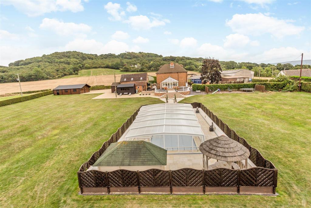 Zoon Court Farmhouse fpz242083 (16).jpg