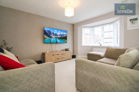 3 bedroom detached house for sale, Walnut Close, Louth LN11