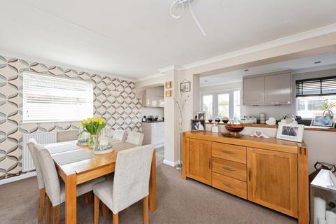 undefined, Meadow Close, Hounslow TW4