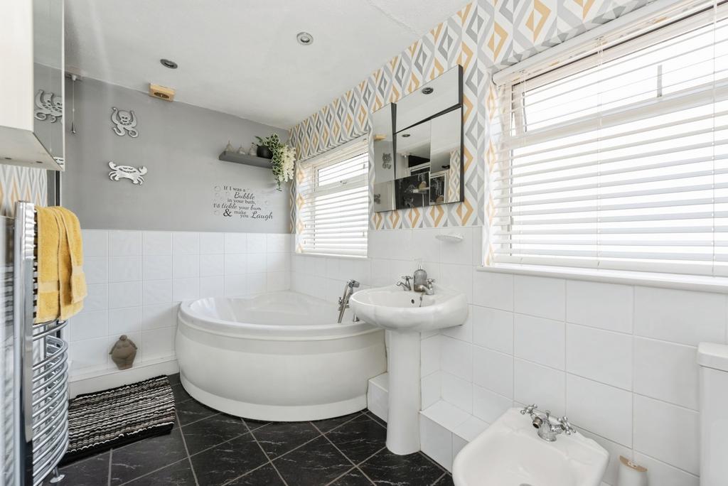 Bathroom W/C