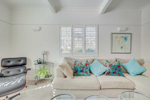 undefined, Tennyson Close, Leigh-on-sea, SS9