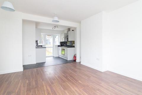 3 bedroom semi-detached house for sale, Reed Avenue
