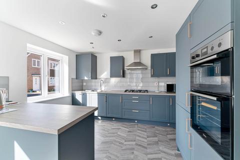 4 bedroom detached house for sale, Criddle Avenue, Banwell - Almost Brand New Home