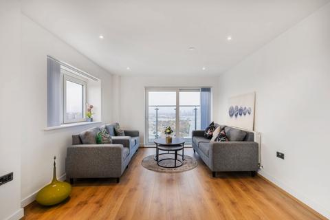 2 bedroom flat to rent, Mast Quay London SE18