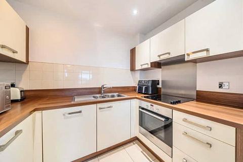 1 bedroom apartment for sale, Apsley House, 2 Holdford Way, London, SW15