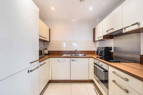 1 bedroom apartment for sale, Apsley House, 2 Holdford Way, London, SW15