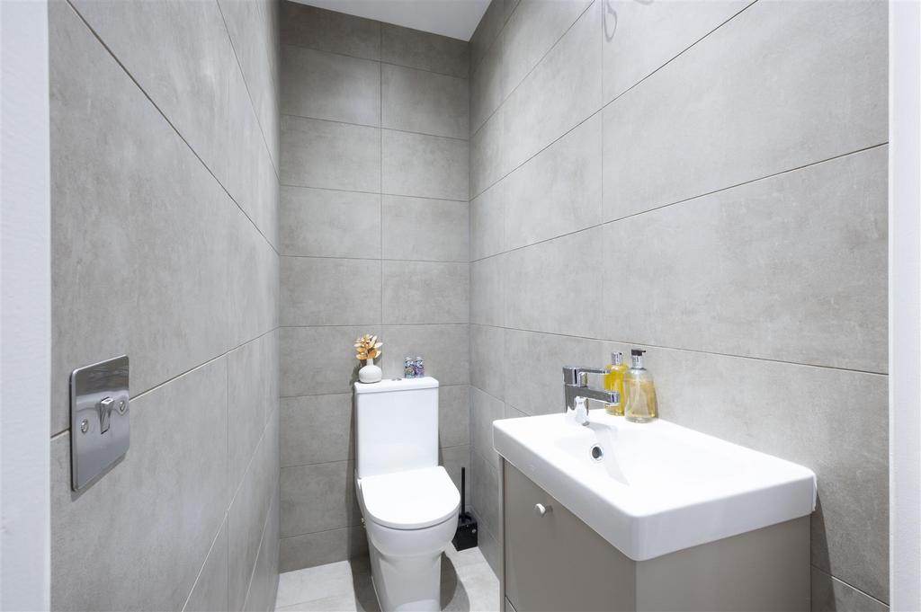 2 Elm Close-20.jpg