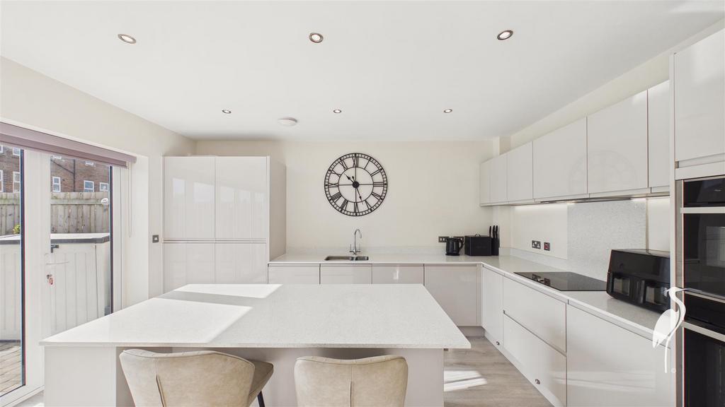 Open Plan Kitchen &amp; Dining Room