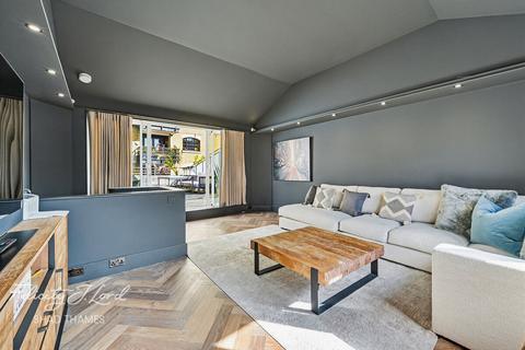 undefined, The Penthouse, 39 Shad Thames, SE1