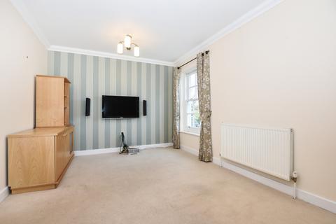 3 bedroom townhouse to rent, Montacute Mews Tunbridge Wells TN2