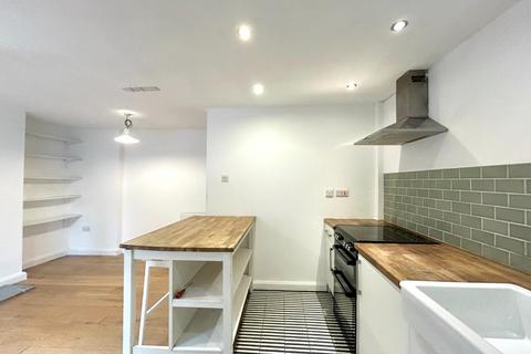 1 bedroom flat to rent, Asylum Road, Peckham, London, SE15