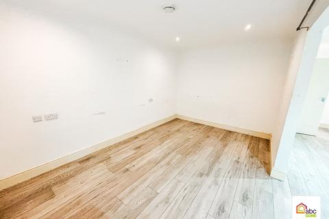 1 bedroom flat to rent, Flat 14 Jhumat Place, Ilford, essex, IG1 2BB, UK