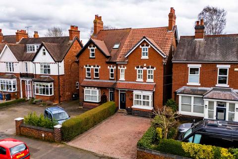 5 bedroom semi-detached house for sale - Cherry Orchard, Lichfield WS14