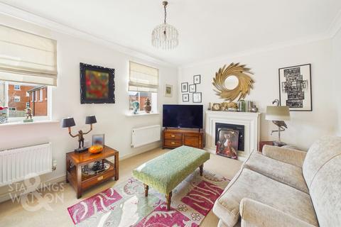 4 bedroom semi-detached house for sale, Greenland Avenue, Wymondham