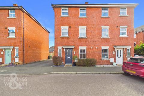 4 bedroom semi-detached house for sale, Greenland Avenue, Wymondham
