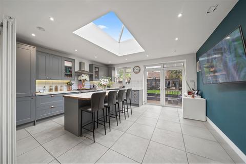 3 bedroom semi-detached house for sale, June Close, Coulsdon
