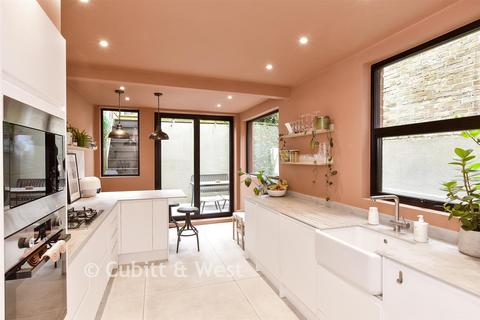 4 bedroom terraced house for sale, Osborne Road, Brighton, East Sussex