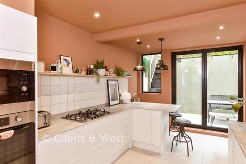 4 bedroom terraced house for sale, Osborne Road, Brighton, East Sussex