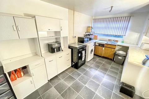 3 bedroom semi-detached house for sale, Hucklow Gardens, Harton Moor, South Shields, Tyne & Wear, NE34 0HZ