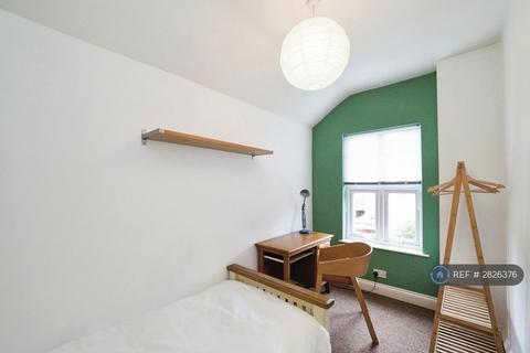 undefined, Warwick St, Leicester, LE3