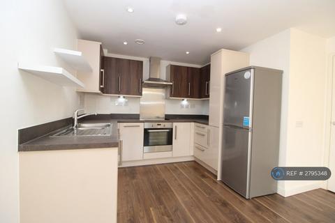 1 bedroom in a flat share to rent, Craven Park, London, NW10
