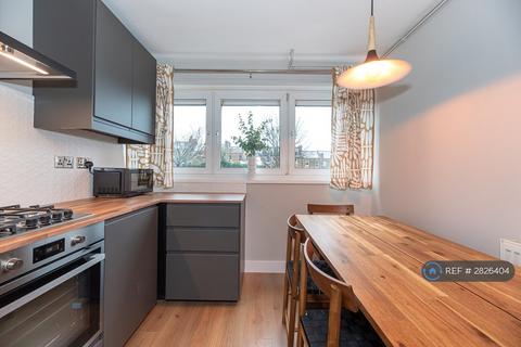 3 bedroom flat to rent, Archway, London, N19