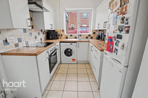 2 bedroom semi-detached house for sale, Ruckland Avenue, Lincoln