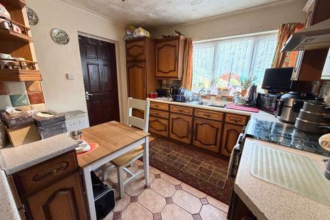 3 bedroom semi-detached house for sale, Stoney Lane, Dudley DY2