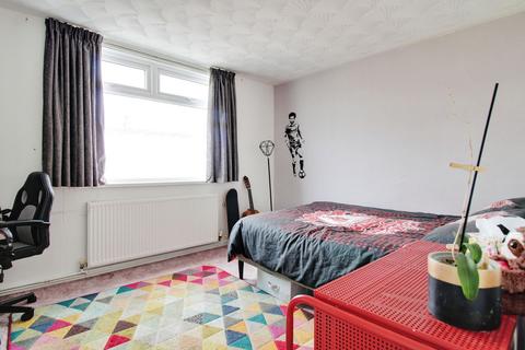 undefined, Hereford Lawns, Swindon SN3