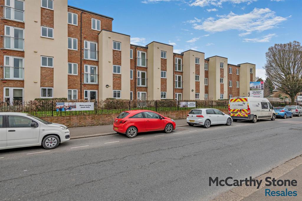 8681467-exterior05-800.jpg