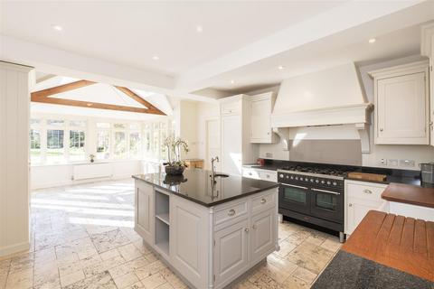 5 bedroom detached house for sale, Dalkeith Road, Harpenden