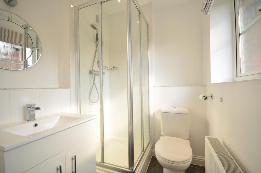 Ensuite shower