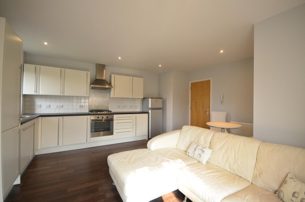Dining/kitchen/li...
