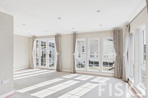 2 bedroom park home for sale, Oakside, Canvey Island, SS8
