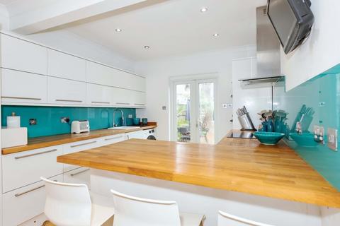 4 bedroom semi-detached house for sale, Woodlea Road, Worthing, BN13