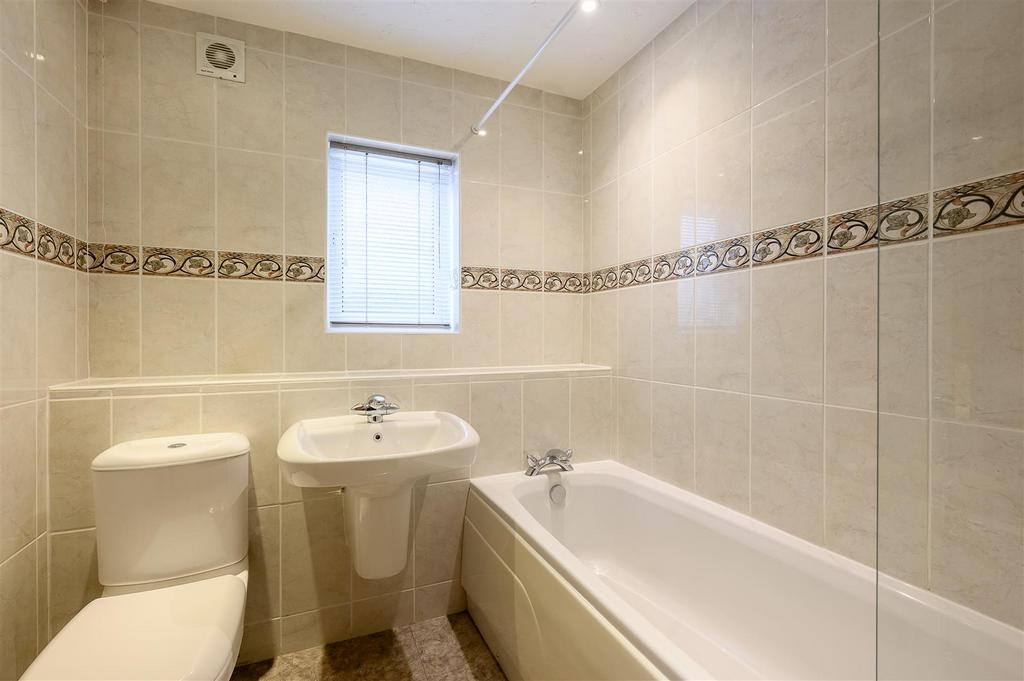 15 Copperfield Close-5[1].jpg