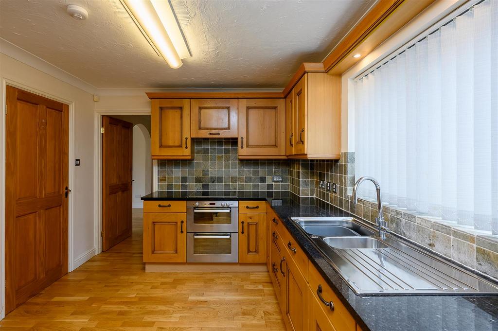15 Copperfield Close-14[1].jpg