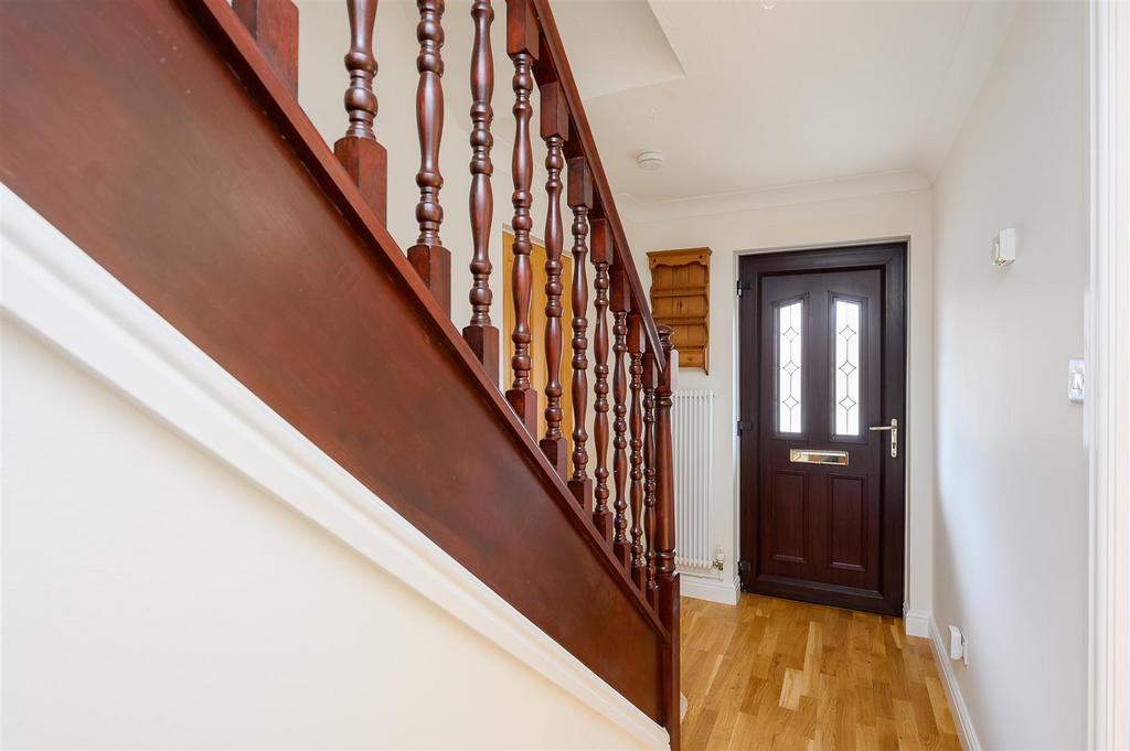 15 Copperfield Close-16[1].jpg