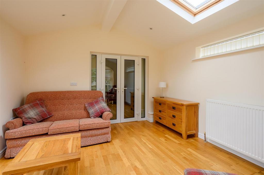 15 Copperfield Close-11[1].jpg