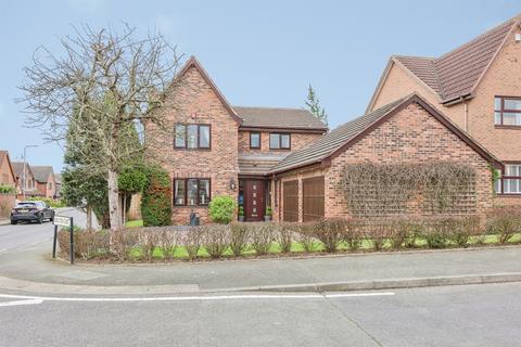 4 bedroom detached house for sale - Durlston Close, Amington, Tamworth