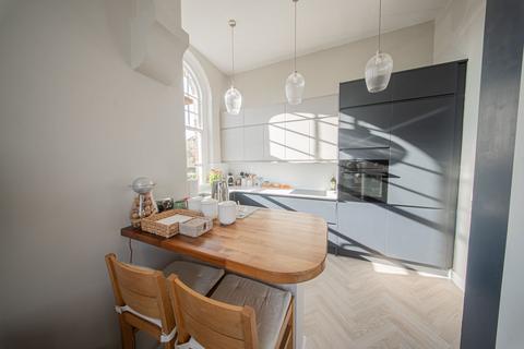 3 bedroom end of terrace house for sale, Southdowns Park, Haywards Heath, RH16