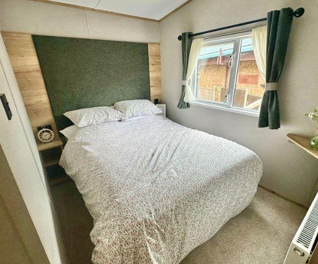Abi Hamilton Master Double Bedroom At Hoburne Bash