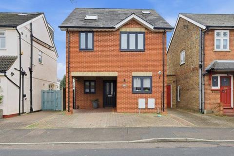 4 bedroom detached house for sale, Lynmouth Avenue, Chelmsford, CM2