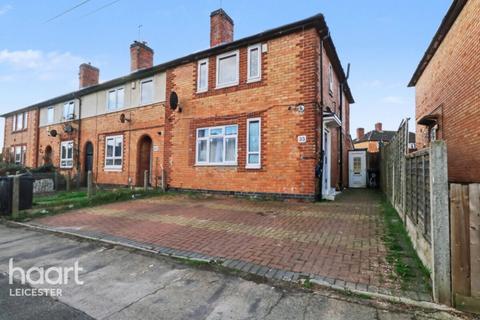 5 bedroom end of terrace house for sale, Pollard Road, Leicester