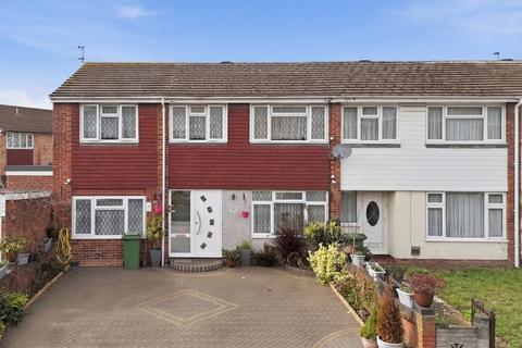 6 bedroom end of terrace house for sale, Charlotte Gardens, Romford, RM5