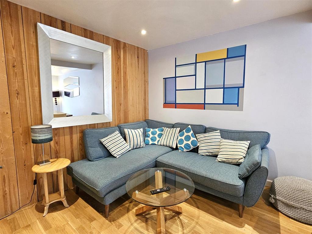 Sitting area.jpg
