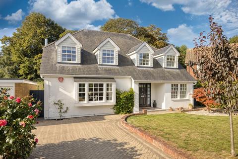 4 bedroom detached house for sale, The Paddocks, Broadstairs, CT10